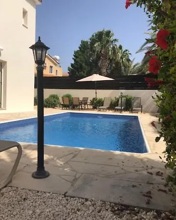 Denis, Marine Drive, Coral Bay Вилла