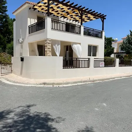 Denis, Marine Drive, Coral Bay