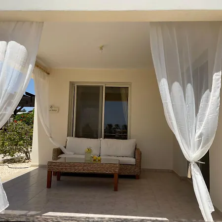 Вилла Denis, Marine Drive, Coral Bay Пейя