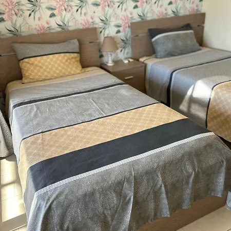 Вилла Denis, Marine Drive, Coral Bay Пейя