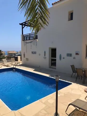 Denis, Marine Drive, Coral Bay