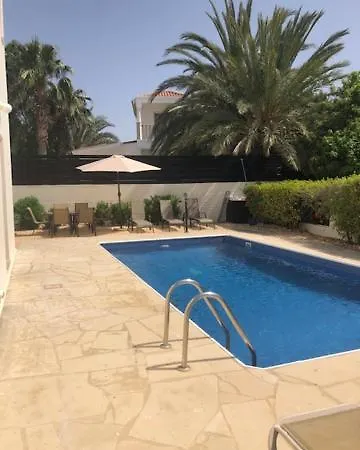 Βίλα Denis, Marine Drive, Coral Bay Πέγεια