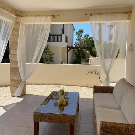 Βίλα Denis, Marine Drive, Coral Bay *