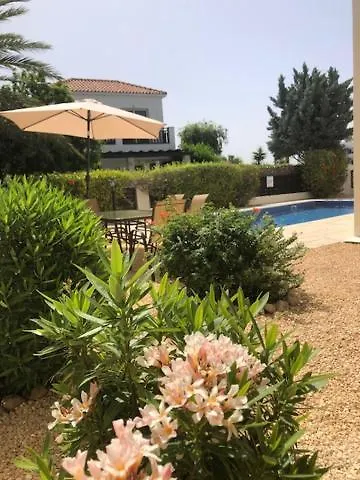 Denis, Marine Drive, Coral Bay Villa Pégeia