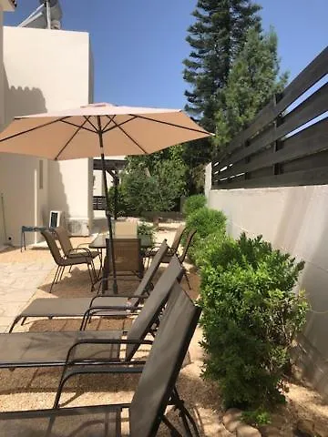 Denis, Marine Drive, Coral Bay Pegeia