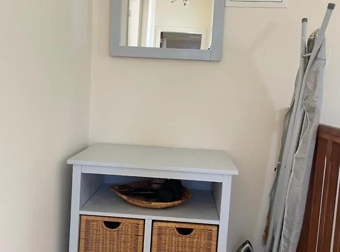 فيلة Denis, Marine Drive, Coral Bay