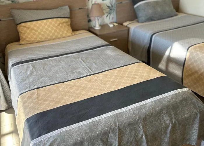 فيلة Denis, Marine Drive, Coral Bay بييا